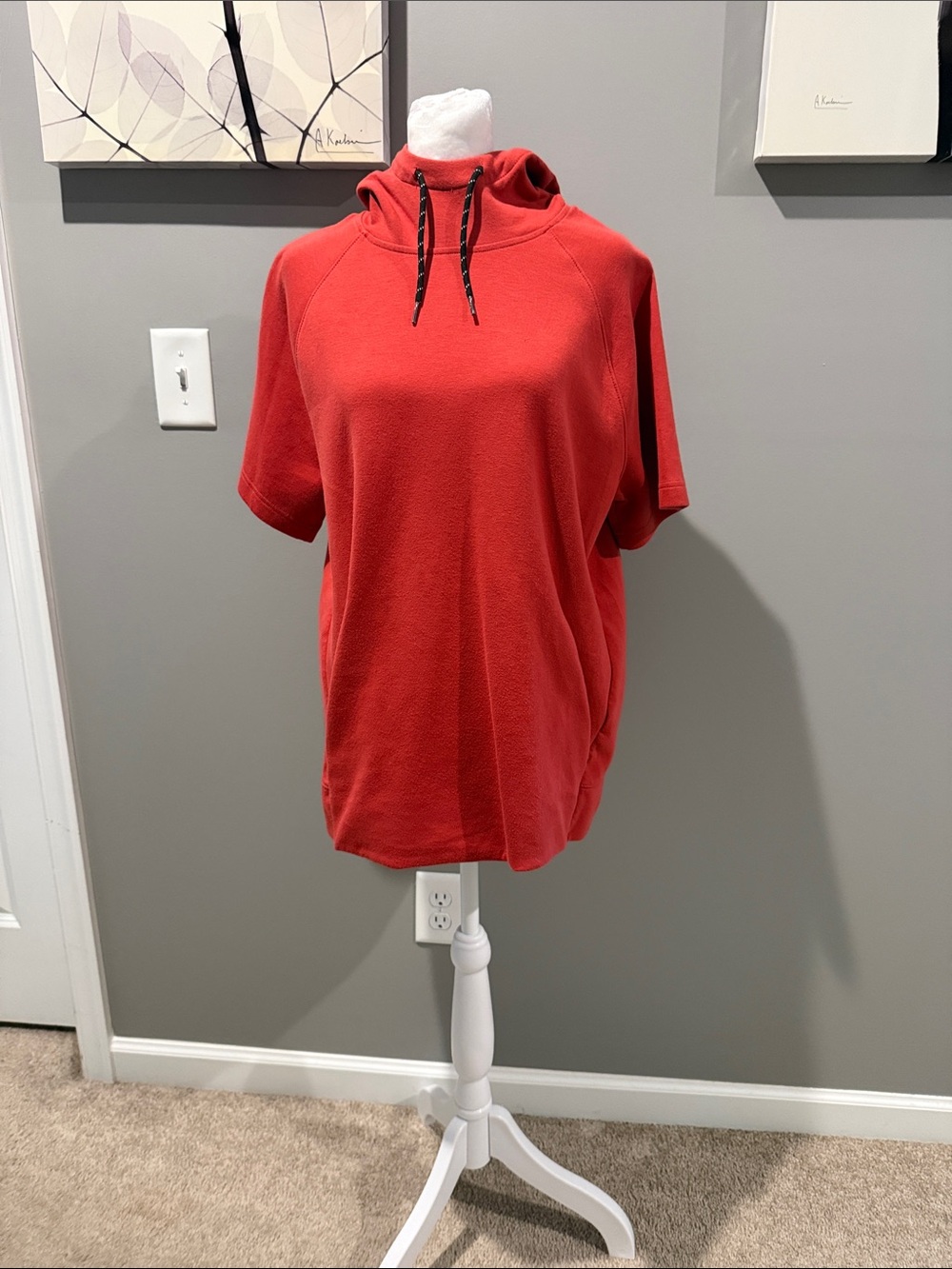 Old Navy Red Short-Sleeve Hoodie Pullover| M